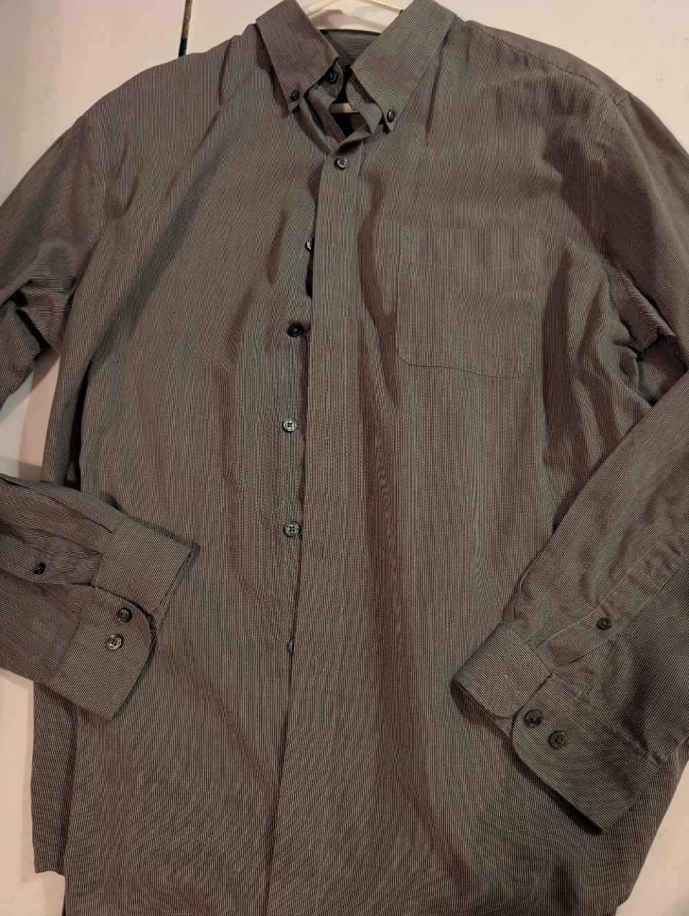 Van Heusen Men's Long-Sleeve Button-Down Shirt Black Gray XL 17-17.5